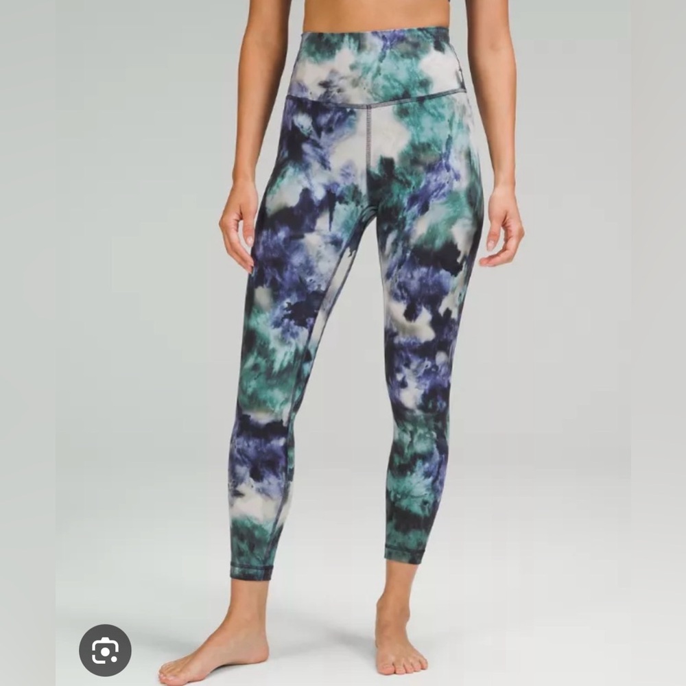 NWT! Lululemon Athletica Blue Tie-Dye Align 23” Leggings